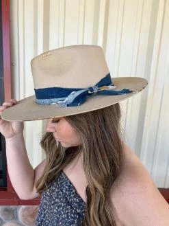 Strapless Jumper By Saints & Hearts -shopranchhouse shop B28DA028 4444 410F AFBD 077737CB8C94 1 105 c