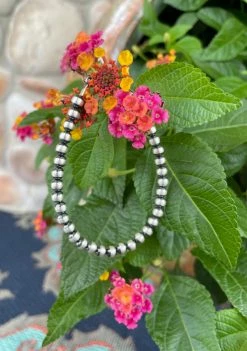 Desert Navajo Pearl Bracelet -shopranchhouse shop BB92774A 69B2 4FC3 83C5 A79EC26BF20B 1 105 c