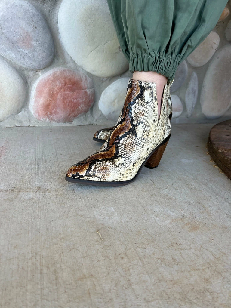 Lieutenant Dan Jumpsuit - Gilli 9 Lieutenant Dan Jumpsuit - Gilli - Image 7