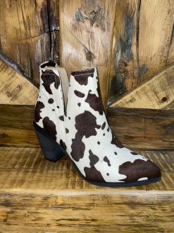 Cowin' Around The Town -shopranchhouse shop IMG 5122 51797f87 c513 4529 abb1 12397426b58a