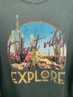 Desert Vibes Sweatshirt -shopranchhouse shop IMG 6793