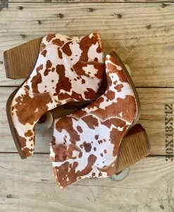 Bonnie Cow Booties -shopranchhouse shop IMG 9923 97ab91c9 16e6 4766 b8c7 c586bbfaf4ab
