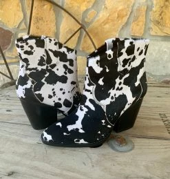 Bonnie Cow Booties -shopranchhouse shop IMG 9926 f2b1601f 344b 4a3d 99cf 4339fcf76739