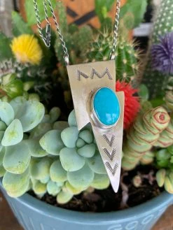 Thunderstruck Necklace Collection -shopranchhouse shop image 5eacd7c2 a72a 40e8 b7b1 8a3af6109f3e