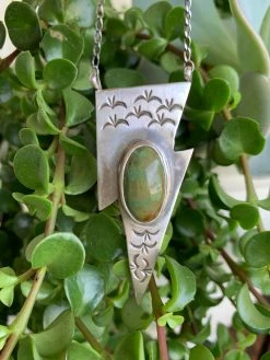 Thunderstruck Necklace Collection -shopranchhouse shop image 6da53c3b 48c7 49dd b611 fd842f534f49