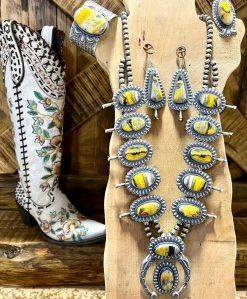 Yellowstone Bumblebee Squash Sets -shopranchhouse shop image b3663cc0 2f1d 4732 8c30 552927de687e